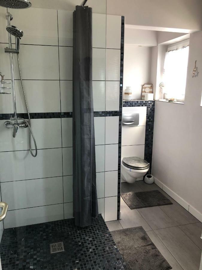 Herz Der Weinberge Gemmrigheim Kamer foto